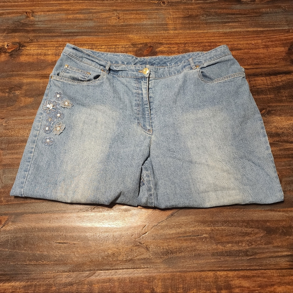 Ruby Rd. Crop Pants - Picture 2 of 6